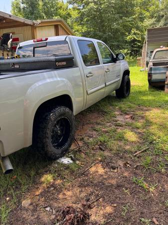 2010 gmc 1500 4x4 truck - $10,500 (Thorsby)63622014776065121