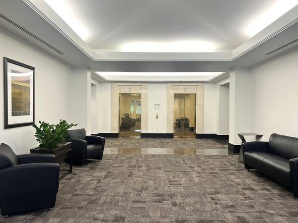 $276 Descubre tu espacio de trabajo ideal. ¡Escritorios de co-working disponibles ahora (plazo de 12 meses/términos flexibles disponibles)!63676363759233123