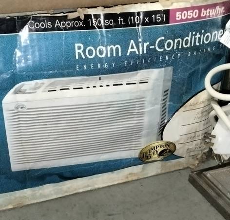 AIR CONDITIONER - WINDOW AIR CONDITIONER - 5050 BTU - HAMPTON BAY 1