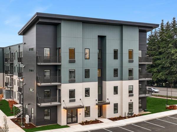 $2,115 / 2br - 873ft2 - Raised Breakfast Bar, Large Windows Complete with Blinds for Privacy (Camas)63777362513411121