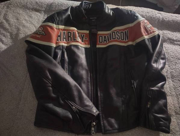 Wanted..Leather motorcycle jacket Size XL 1