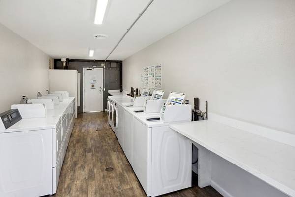 $2,585 / 1br - 639ft2 - ONE MONTH FREE ON RENOVATED APARTMENT HOMES!!! (san jose east)63908865873538121