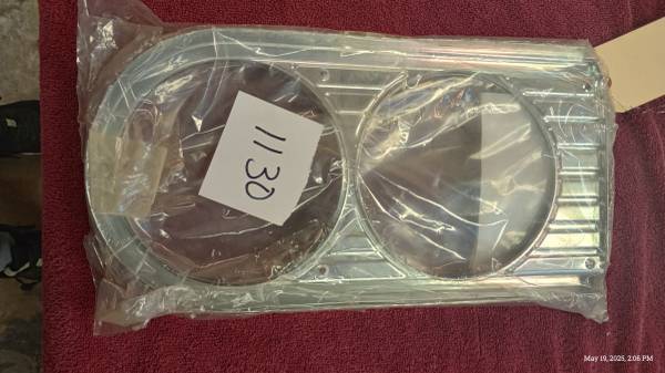 1964 Chevelle El Camino Headlight lamp bezel set NIB 1