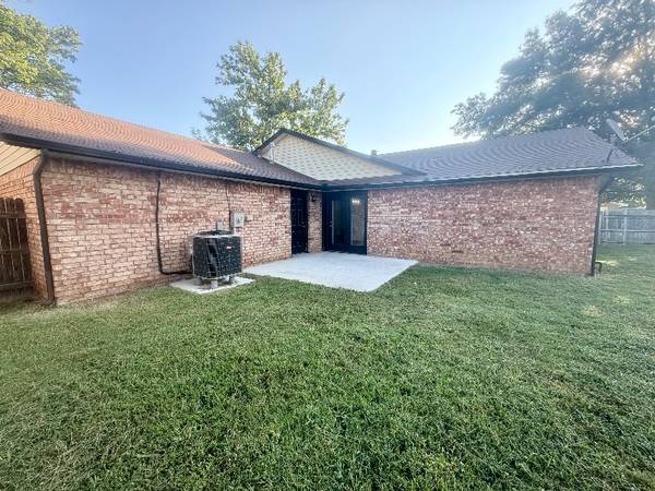 $1650.00 / 3br - 1118ft2 - 1321 W Pittsburg Street, BA- Remodeled 3bed/ 1.5 bath63806193447937124
