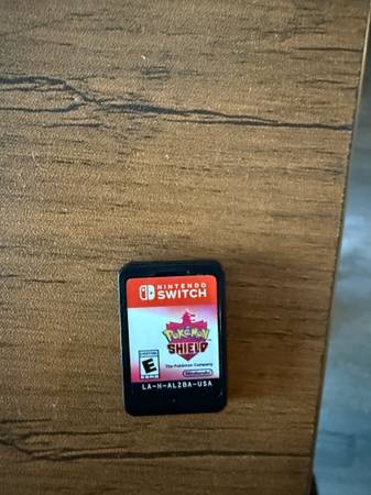 Pokemon Shield Nintendo switch 1
