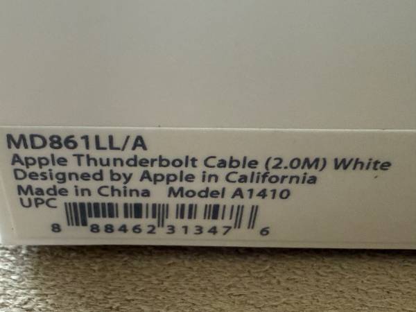 Cable Thunderbolt genuino de Apple (2 m) - Blanco - $60 (Westwood Los Ángeles CA)63471427878401123