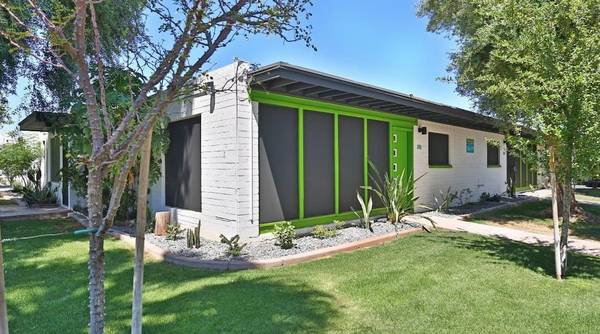 $1,375 / 400ft2 - Live Above & Beyond: Studio w/ Firepit Lounge & Covered Parking (Scottsdale)64024999082371121