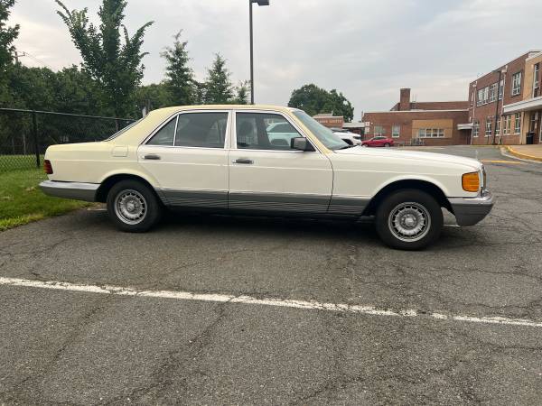 1983 MERCEDES BENZ 300SD - $7.000 (Arlington)63440027521667121