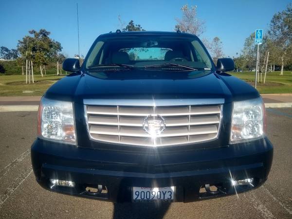 Camioneta Cadillac Escalade EXT 2005 - $12,500 (Cardiff / Encinitas)63616027043331120