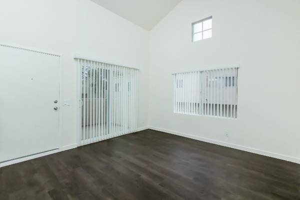 $3,039 / 3br - 1070ft2 - Lavadora/Secadora en la Unidad, Microondas, Lavavajillas, 2BD/2BTH (Santa Clarita)63701053847553124