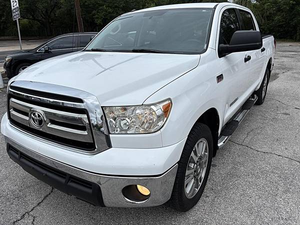 LIKE NEW! 2013 Toyota Tundra CrewMax - $14995.0063439800671747123