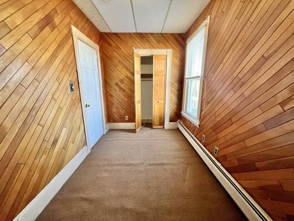 $2,700 / 3br - East Boston 3 dormitorios/1 baño | Sin mascotas | Cerca de la estación Maverick (East Boston)63614178556289124