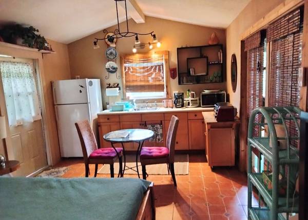 $2,000 / 1br - 650ft2 - Studio cottage in Sugarloaf (Sugarloaf Key)63923414909827123