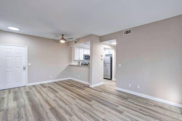 $2,615 / 2br - 932ft2 - 1 MONTH FREE RENT, plus 2 WEEK LL!! *RESTRICTIONS APPLY (napa county)63880018511233120