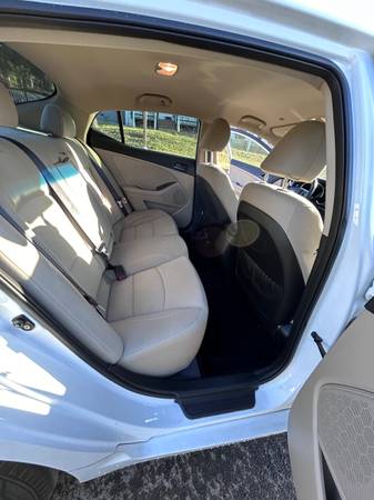 Kia optima LX 2013 - $7,500 (campbell)63472815223553121