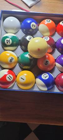 Pool Ball set with used Aramith cue ball 1