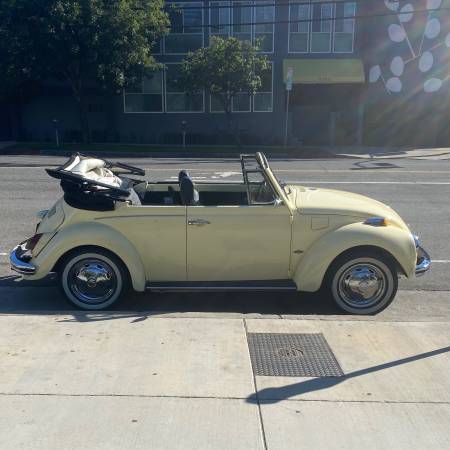 Super Beetle descapotable de 1971 - $10,000 (Los Ángeles)63615926510339120