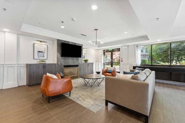 $2,744 / 2 habitaciones - 1003ft2 - 2 dormitorios, Clubhouse de lujo, Ventilador de techo (1301 Wall St W, Lyndhurst, NJ)63676274931585122