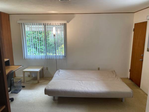 $895 1br - Walk to Red Line - FURNISHED - Includes ALL - Free Laundry (Quincy)63996405654787120