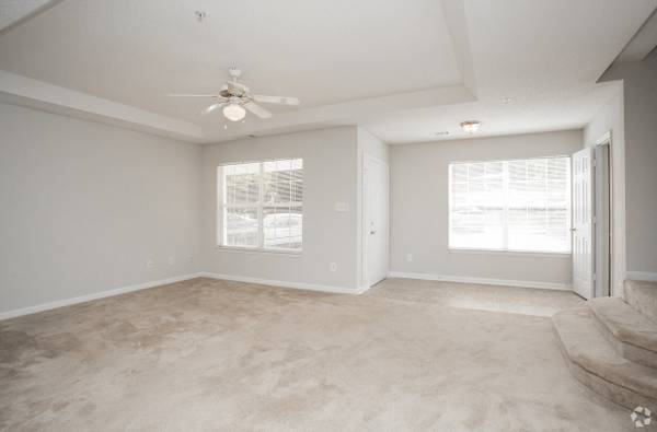 $1,601 / 3br - 1492ft2 - Don't let this beautiful 3 bed townhome get away! Accepting applicants (Newnan)63964399151618120