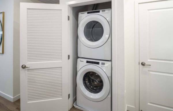 $1,200 / 1br - 800ft2 - Furnished cozy 1br apartment for sublet in Penasquitos ! 3-4 month term (San Diego)63819232759041124