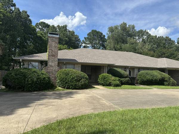 $1700.00 / 3br - 1539ft2 - Spacious Triplex on Fairmont64037558399106120