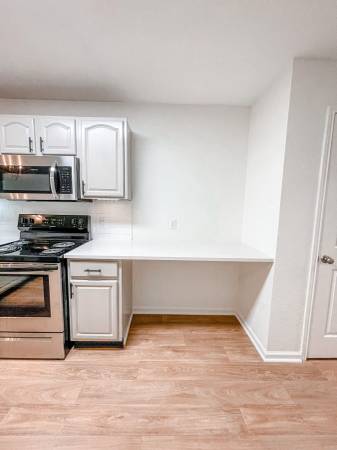 $1,499 / 3br - 1480ft2 - The Emerson - The Cambridge (Bowling Green)63700363249665122