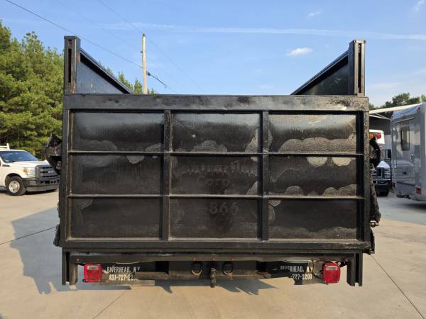 2017 Ford F550 XLT 4x4 - Photo 5