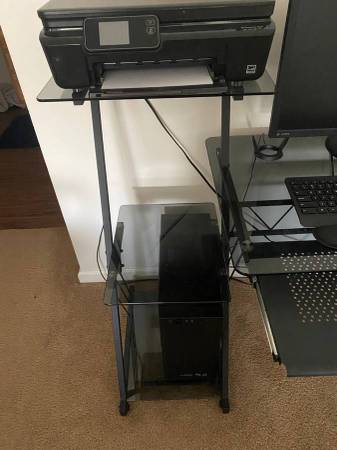 Glass computer desk - $175 (HAGERSTOWN)63470993896067122