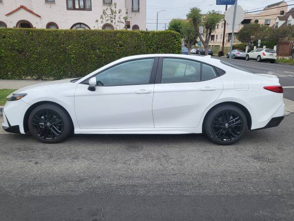 2025 Toyota Camry SE - $30,500 (los angeles)63623804748803124