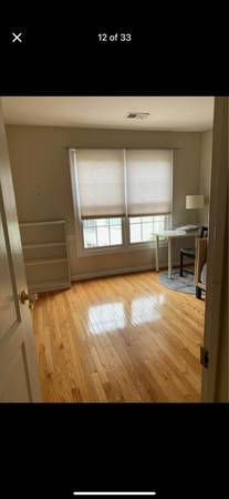 $1,200 / 1br - 700ft2 - Steps to vienna metro across street, Lux room w/own bath,utils incl (Across vienna metro, vienna)64171589196545122