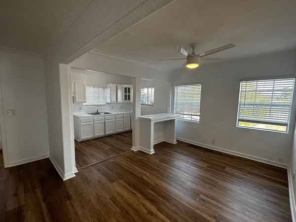 $850 / 2br - **completely remodeled unit located on the second floor! (pacifica)64023717702019120