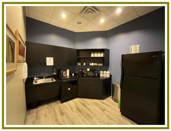 $350 Quiet, Professional Office Space – Perfect for small business owners63898985926403122
