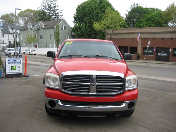 2007 RAM 1500 ST - Photo 2