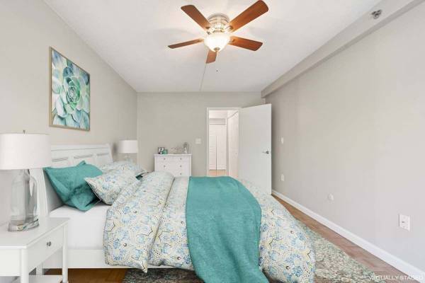 $2,132 / 1br - 1000ft2 - Private Balcony, Laundry Facility, Garage Parking (5 Suburban Rd, Worcester, MA)62969111481857121