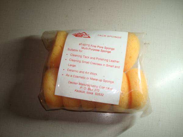 Tack cleaning sponges 1