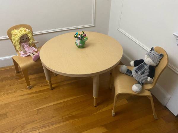 Community Playthings Kids Round Table & 2 Chairs for Arts & Crafts 1