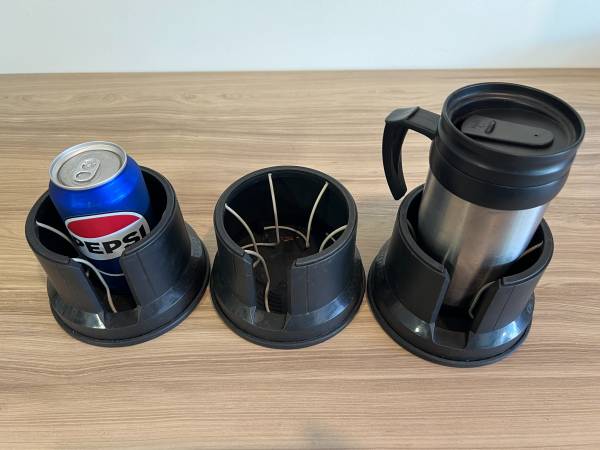 FREE - Three cupholders 1
