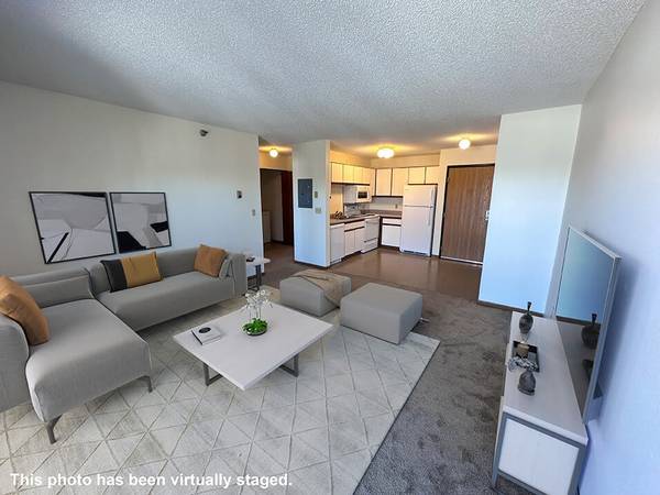 $975 / 1br - 590ft2 - Check All the Boxes: Pool ✔ W/D ✔ Pet-Friendly ✔ (Saint Cloud , Minnesota)63988652380547123