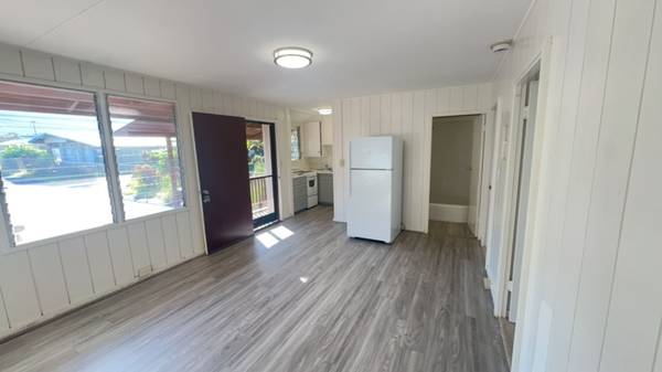 $1,650 / 2br - 2 Bed 1 Bath Duplex in Makaha! (Makaha, Waianae)63939666777475122