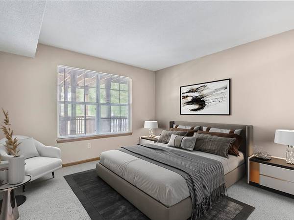 $945 / 2br - 833ft2 - ⭐Fall Is Just Around The Corner, Apply Now To Get This One!⭐ (4419 1st Ave SW, Cedar Rapids, IA)63863567683329124