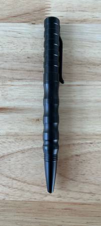 Smith & Wesson Aluminum Tactical Ballpoint Pen (EDC) – Black 1
