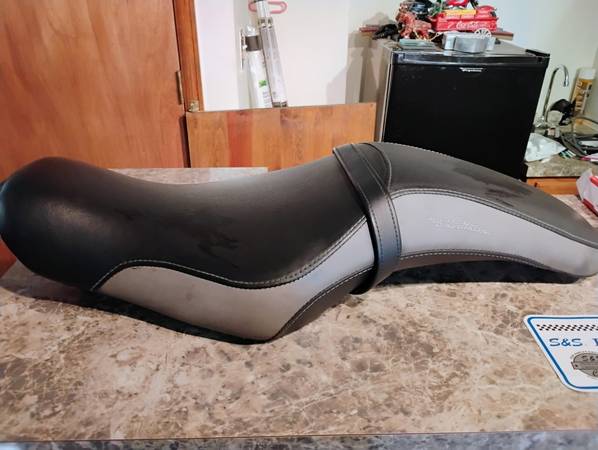 2023 Harley seat great shape $100.00 1