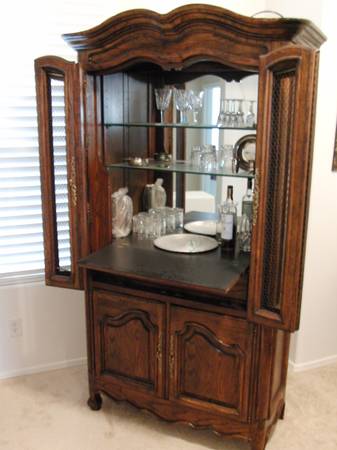 Wood bar with mirror and fold out shelf 1