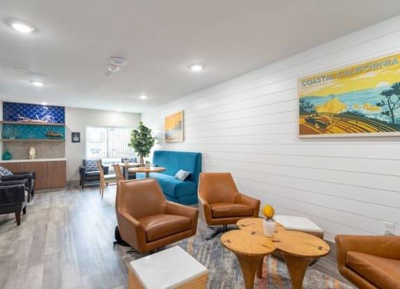 $2,285 / 625ft2 - Wi-Fi Lounge, Fireplace, Wheelchair Access (3767 Clarington Ave, Los Angeles, CA)63952931410563121