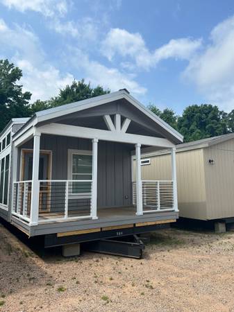 $39,995 / 2br - REPOS REPOS REPOS EASY FINANCING (tyler, tx)64037558781186122