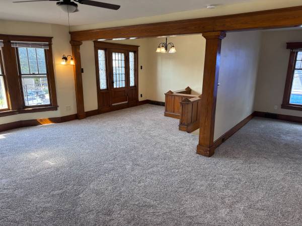 Upper apartment 3 bed 1