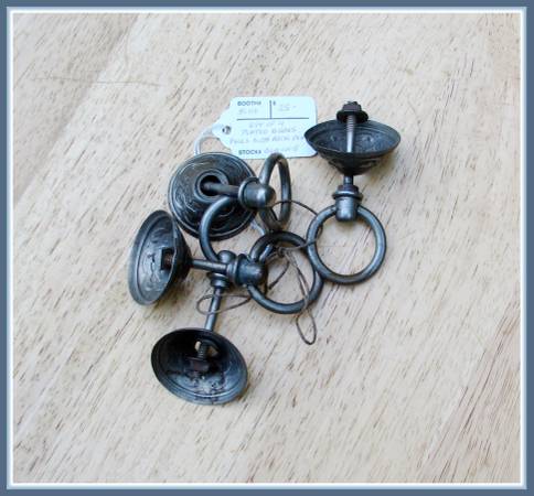 PLATED PULLS (4) * 1