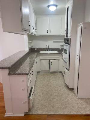 $1,699 / 1br - ¡¡¡AHORA NUEVO PRECIO MÁS BAJO!!! AMPLIO DE 1 HABITACIÓN POR $1,699 EN WEST HOLLYWOOD!!! (HOLLYWOOD/WEST HOLLYWOOD/LA BREA)63701111310721124