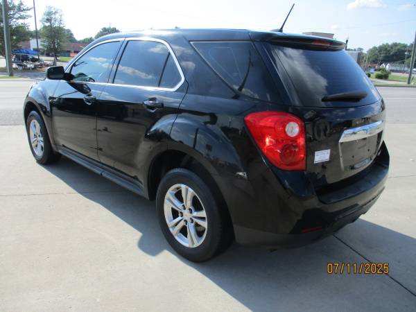 2014 Chevrolet Equinox LS 4dr SUV     **EXTRA NICE*** - $3,995 (1438 E 10th Street Jeffersonville, IN)63621785487361122